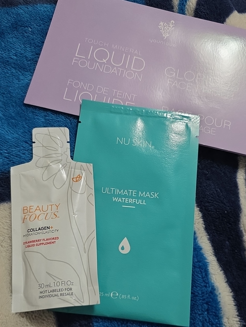 NU SKIN Ultimate Mask Waterfull + Beauty Focus Sample Duo - Teal & White
